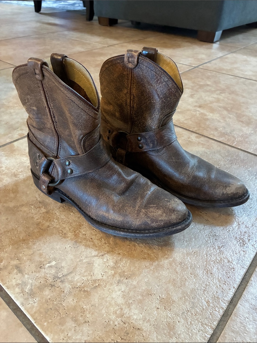 FRYE - Women’s Brown Leather Harness Boots - Classic Western Style